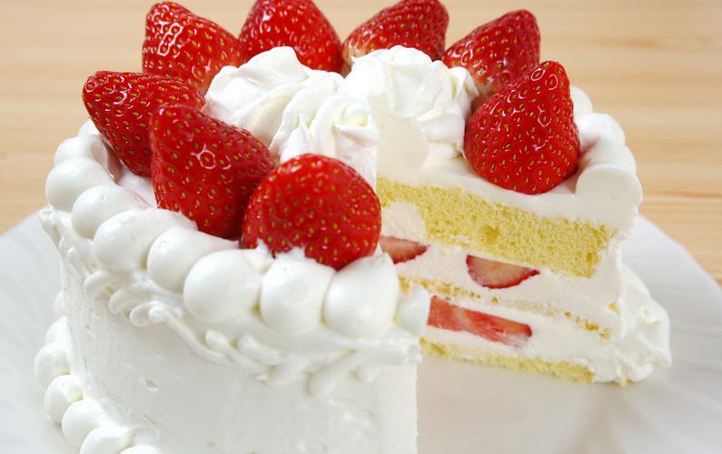蛋糕冷冻草莓能放多久